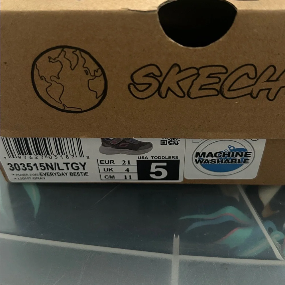 Brand New Skechers Girl's Power Jams 